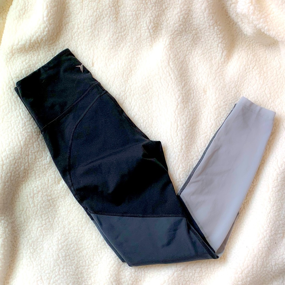 Old Navy Go-Dry Legging